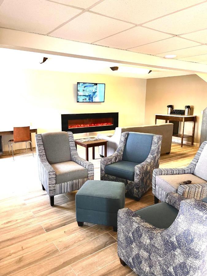 Econo Lodge Williston Buitenkant foto