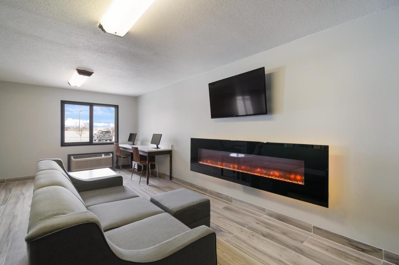 Econo Lodge Williston Buitenkant foto